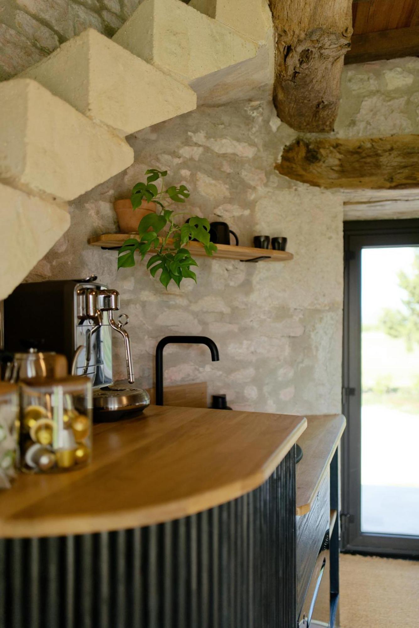 Loubes-Bernac Enchanting Windmill Retreat מראה חיצוני תמונה